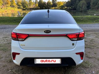 2020 Kia Rio IV, белый, 1469000 рублей, вид 3