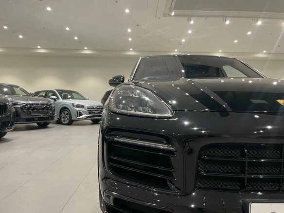 2019 Porsche Cayenne III, чёрный, 5578000 рублей - вид 24