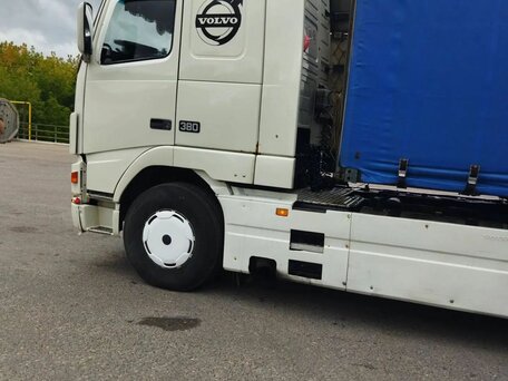 1998 Volvo FH, белый, 1490000 рублей, вид 4