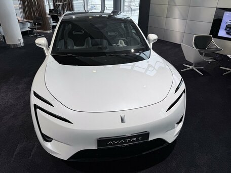 2025 Avatr 11 116 kWh I, белый, 8110000 рублей, вид 2