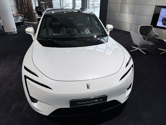 2025 Avatr 11 116 kWh I, белый - вид 1