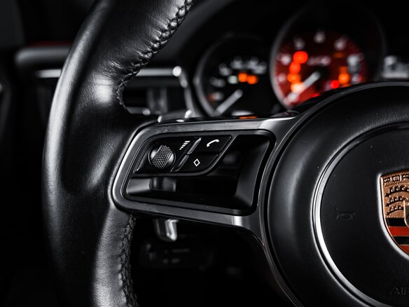 2020 Porsche Macan GTS I Рестайлинг, красный - вид 18