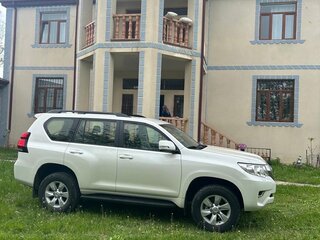 2022 Toyota Land Cruiser Prado 150 Series Рестайлинг 3, белый, 6400000 рублей, вид 3