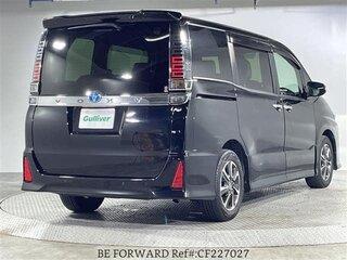 2021 Toyota Voxy III (R80) Рестайлинг, чёрный, 2210002 рублей, вид 5