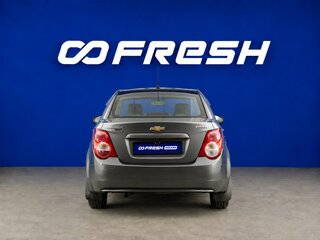 2014 Chevrolet Aveo II, чёрный, 829077 рублей, вид 4