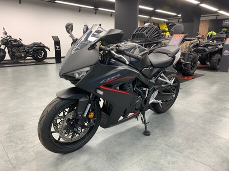 2025 Honda CBR 650R, чёрный, 1188000 рублей, вид 3