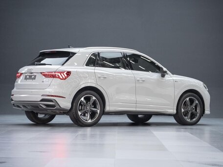 2022 Audi Q3 35 TFSI II (F3), белый, 2642000 рублей, вид 3
