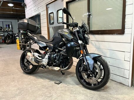 2023 BMW F 900 R, серый, 1177000 рублей, вид 4