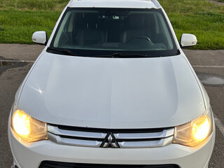 2014 Mitsubishi Outlander III, белый, 1150000 рублей, вид 1