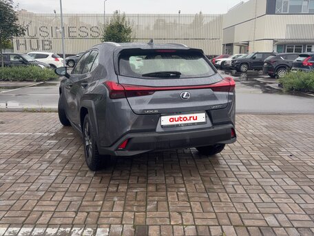 2022 Lexus UX 250h I, серый, 3400000 рублей, вид 3