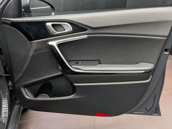 2020 Kia Ceed III, серый, 2190000 рублей - вид 22