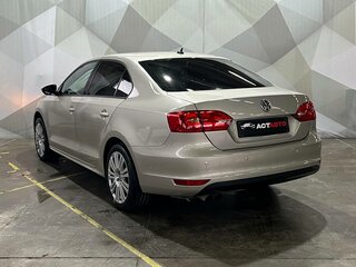 2012 Volkswagen Jetta VI, золотистый, 699000 рублей, вид 4