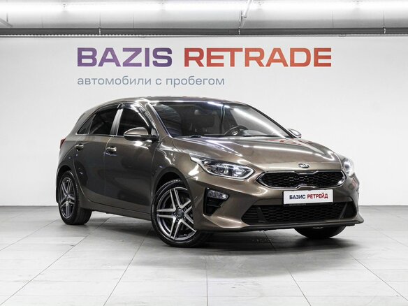 2019 Kia Ceed III, коричневый, 1679000 рублей - вид 1