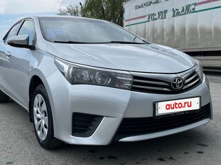 2013 Toyota Corolla XI (E160, E170, E180), серебристый, 1340000 рублей, вид 2