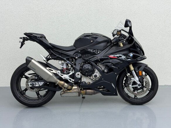 2023 BMW S 1000 RR, чёрный, 2000000 рублей - вид 11