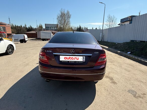 2008 Mercedes-Benz C-Класс 220 III (W204), пурпурный, 950000 рублей - вид 7