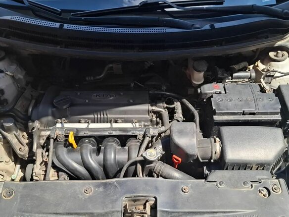 2011 Kia Rio 4-speed III, серебристый - вид 10