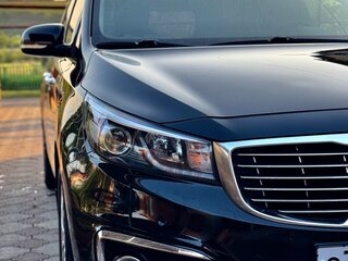 2017 Kia Carnival III, чёрный, 2300000 рублей, вид 4