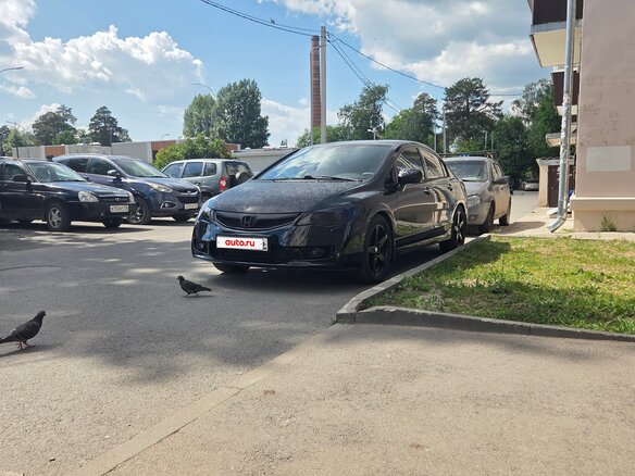 2010 Honda Civic VIII Рестайлинг, чёрный, 1080000 рублей - вид 1
