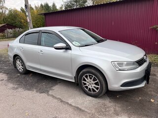 2014 Volkswagen Jetta VI, серебристый, 900000 рублей, вид 2