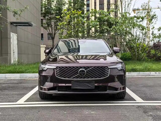 2025 Volvo S90 II Рестайлинг 2, коричневый, 5300000 рублей, вид 2
