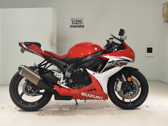 2013 Suzuki GSX-R 600, красный - вид 5