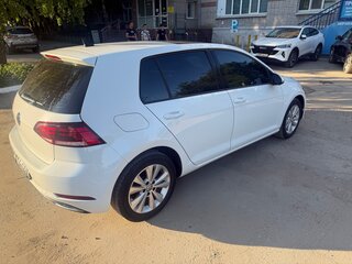 2020 Volkswagen Golf VII Рестайлинг, белый, 1590000 рублей, вид 5
