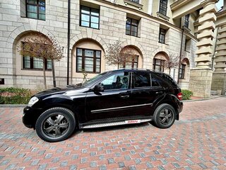 2008 Mercedes-Benz M-Класс 350 II (W164) Рестайлинг, чёрный, 1050000 рублей, вид 4