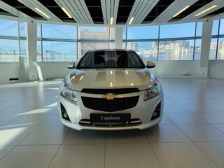 2015 Chevrolet Cruze I Рестайлинг, серебристый, 580000 рублей, вид 3
