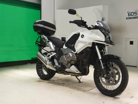 2012 Honda VFR 1200X (Crosstourer), белый, 1000000 рублей, вид 1