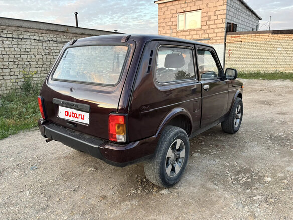 2010 Lada (ВАЗ) 2121 (4x4) I Рестайлинг, пурпурный, 310000 рублей - вид 3