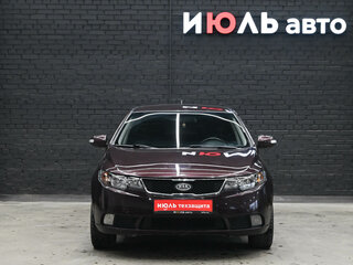 2010 Kia Cerato 6-speed II, красный, 720000 рублей, вид 2