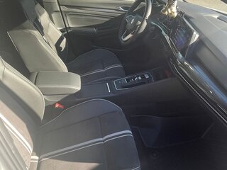 2022 Volkswagen Golf VIII, белый, 2900000 рублей, вид 5