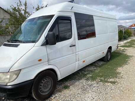 2001 Mercedes-Benz Sprinter, белый, 1000000 рублей, вид 2
