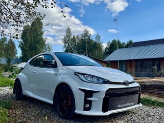 2021 Toyota Yaris IV, белый, 3500000 рублей, вид 1