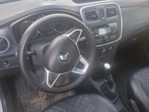 2019 Renault Logan II Рестайлинг, белый, 340000 рублей - вид 3