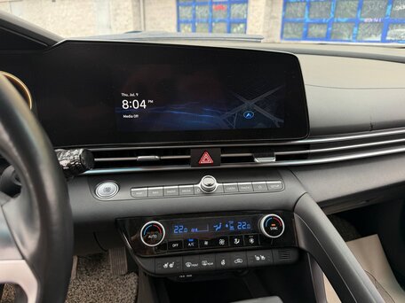 2020 Hyundai Avante VI Рестайлинг, белый, 1480000 рублей, вид 3