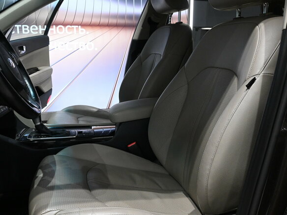 2017 Kia Optima IV, коричневый, 1499000 рублей - вид 15