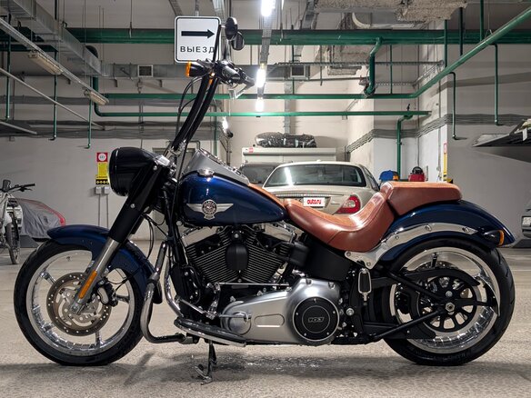 2012 Harley-Davidson Fat Boy, синий, 1280000 рублей - вид 1