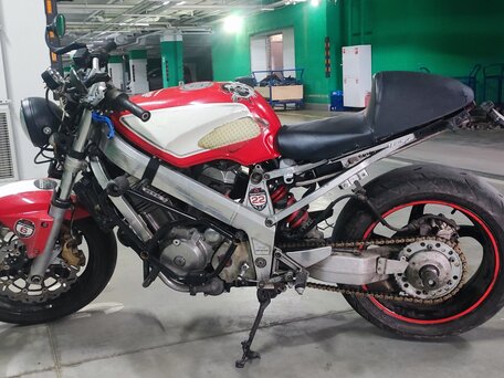 1993 Honda Bros, красный, 305000 рублей, вид 4