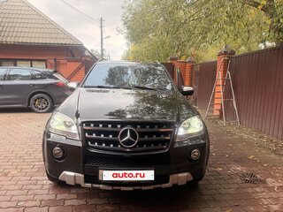 2008 Mercedes-Benz M-Класс 550 II (W164) Рестайлинг, чёрный, 2100000 рублей, вид 2