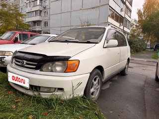 2000 Toyota Ipsum I (M10), белый, 470000 рублей, вид 2