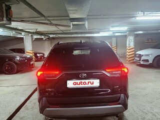 2020 Toyota RAV4 V (XA50), чёрный, 3650000 рублей, вид 2
