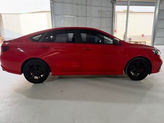 2022 Geely Binrui I Рестайлинг, красный, 1050000 рублей, вид 4