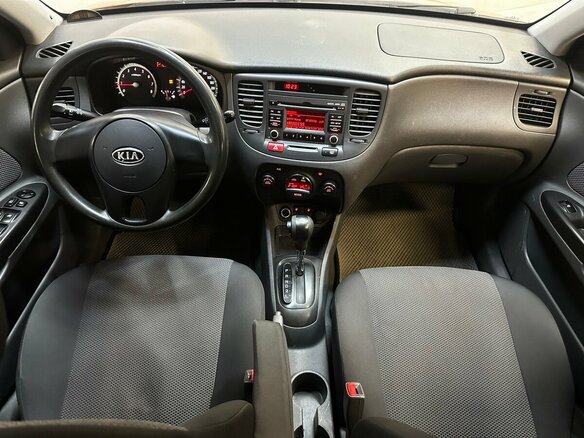 2010 Kia Rio II Рестайлинг, оранжевый, 630000 рублей - вид 4