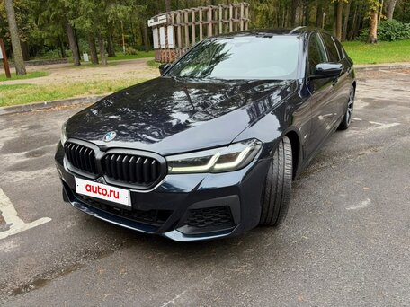 2022 BMW 5 серии 530i xDrive VII (G30/G31/G38) Рестайлинг, чёрный, 4200000 рублей, вид 1