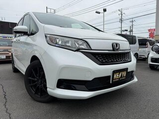2022 Honda Freed II Рестайлинг, белый, 1390000 рублей, вид 1