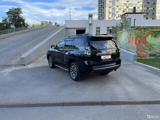 2021 Toyota Land Cruiser Prado 150 Series Рестайлинг 3, чёрный, 6590000 рублей, вид 3