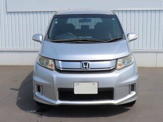 2014 Honda Freed Spike I Рестайлинг, серебристый, 865000 рублей, вид 2