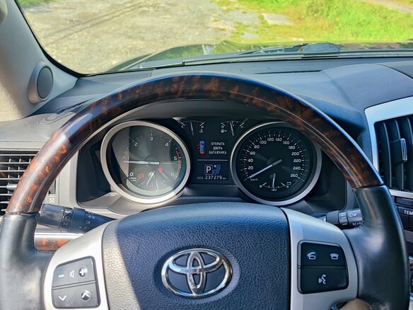 2012 Toyota Land Cruiser 200 Series Рестайлинг 1, чёрный, 3950000 рублей - вид 12